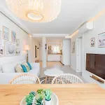Beach Apartment In Golden Mile / Puerto Banus