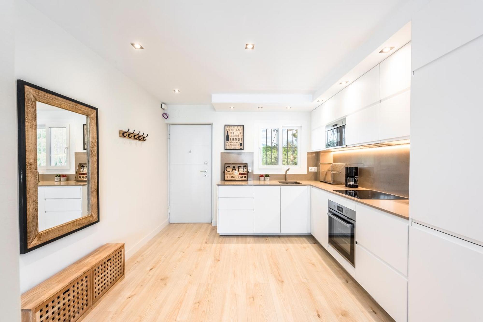 Apartment In Golden Mile / Puerto Banus *