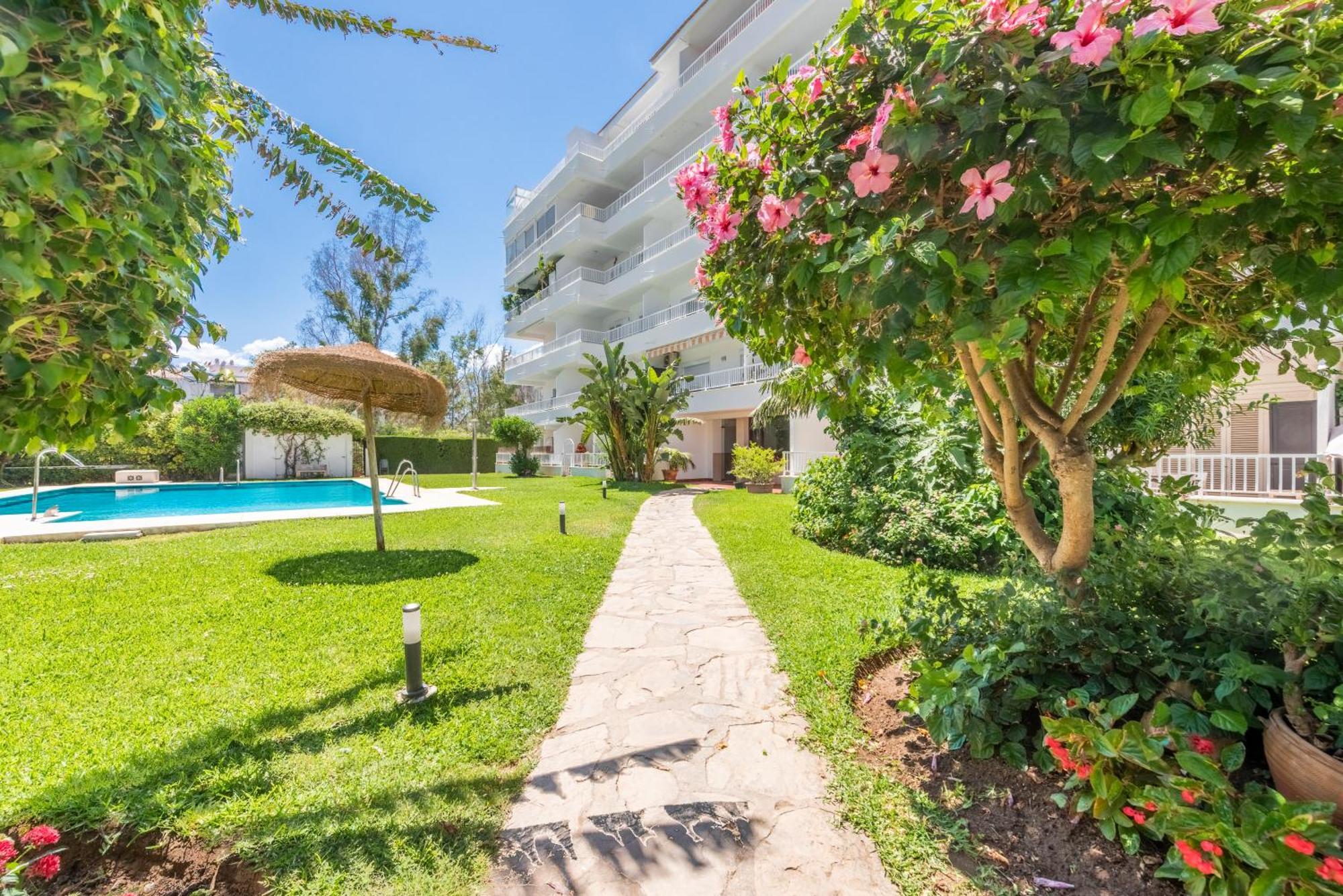 Apartment In Golden Mile / Puerto Banus *